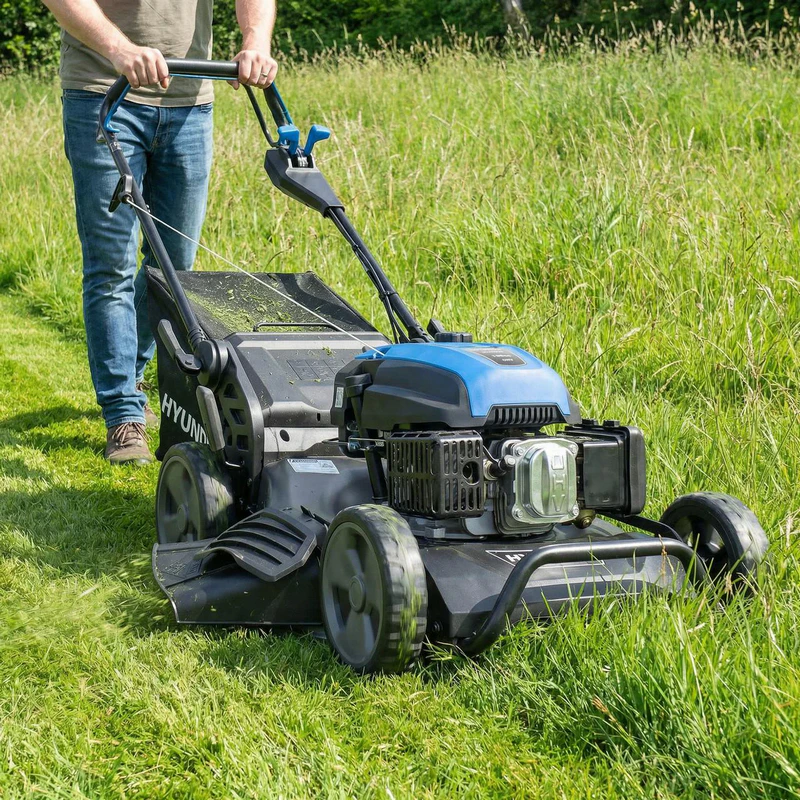 Hyundai 21" / 53cm Self-Propelled PRO Petrol Lawnmower, Pro-series Build, 196cc Engine