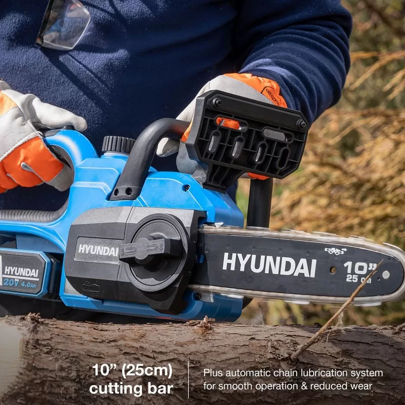 Hyundai 10'' 25cm Cordless Chainsaw 20V Li-Ion 4Ah Battery and Charger