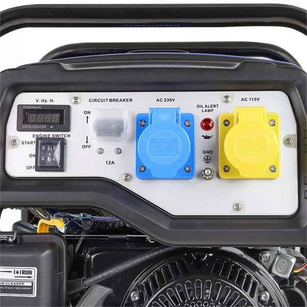 Hyundai 3.2kW / 4kVA* Petrol Site Open Generator with Electric, Recoil Start & Wheel Kit