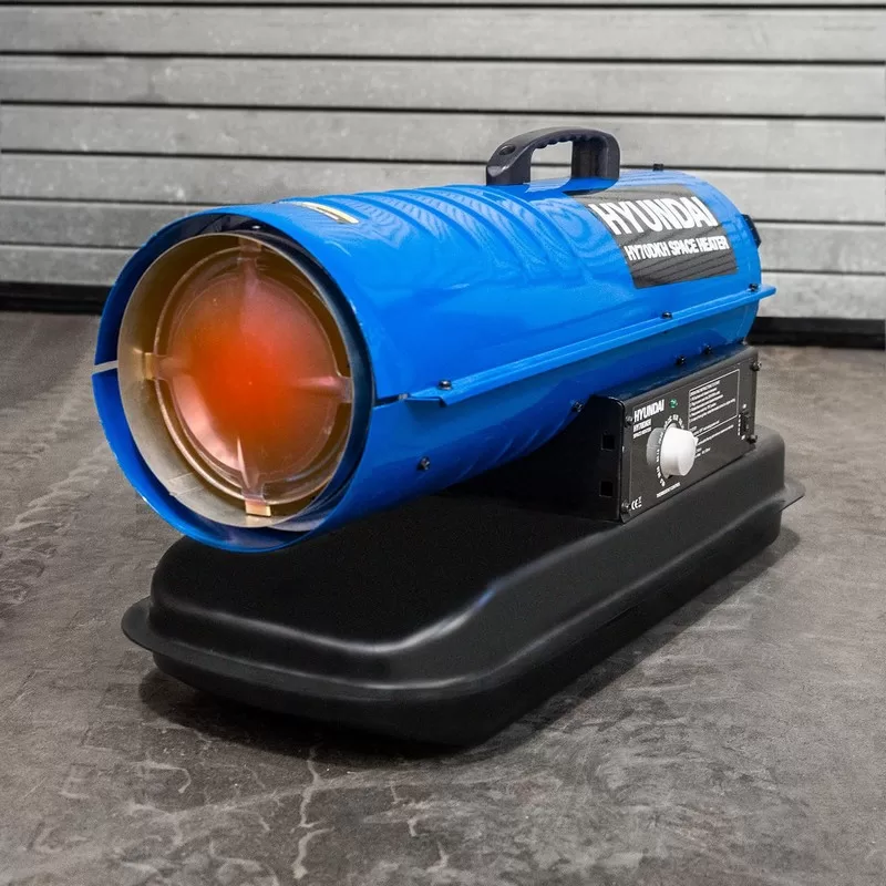 Hyundai 70,000BTU / 20kW Diesel or Kerosene Space Heater, 496m3 Coverage, Thermostat