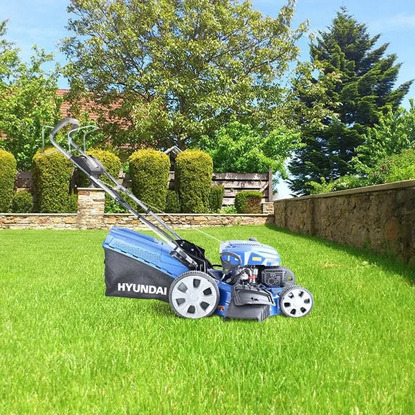 Hyundai 21'' / 53cm 224cc 4-in-1 Electric-Start Self-Propelled Petrol Lawnmower, Mulch, Rear & Side Discharge, Hose Connector
