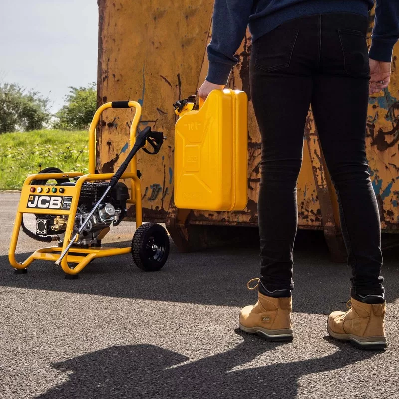 JCB Petrol Pressure Washer 4000psi / 276BAR, Annovi Reverberi Triplex AR pump, 15L/min Flow Rate, 457cc JCB Engine