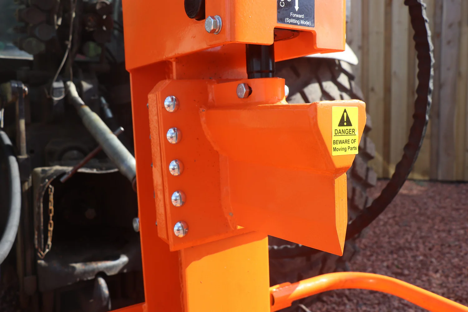 Rock Machinery 14ton Venom Tractor Mounted Log Splitter